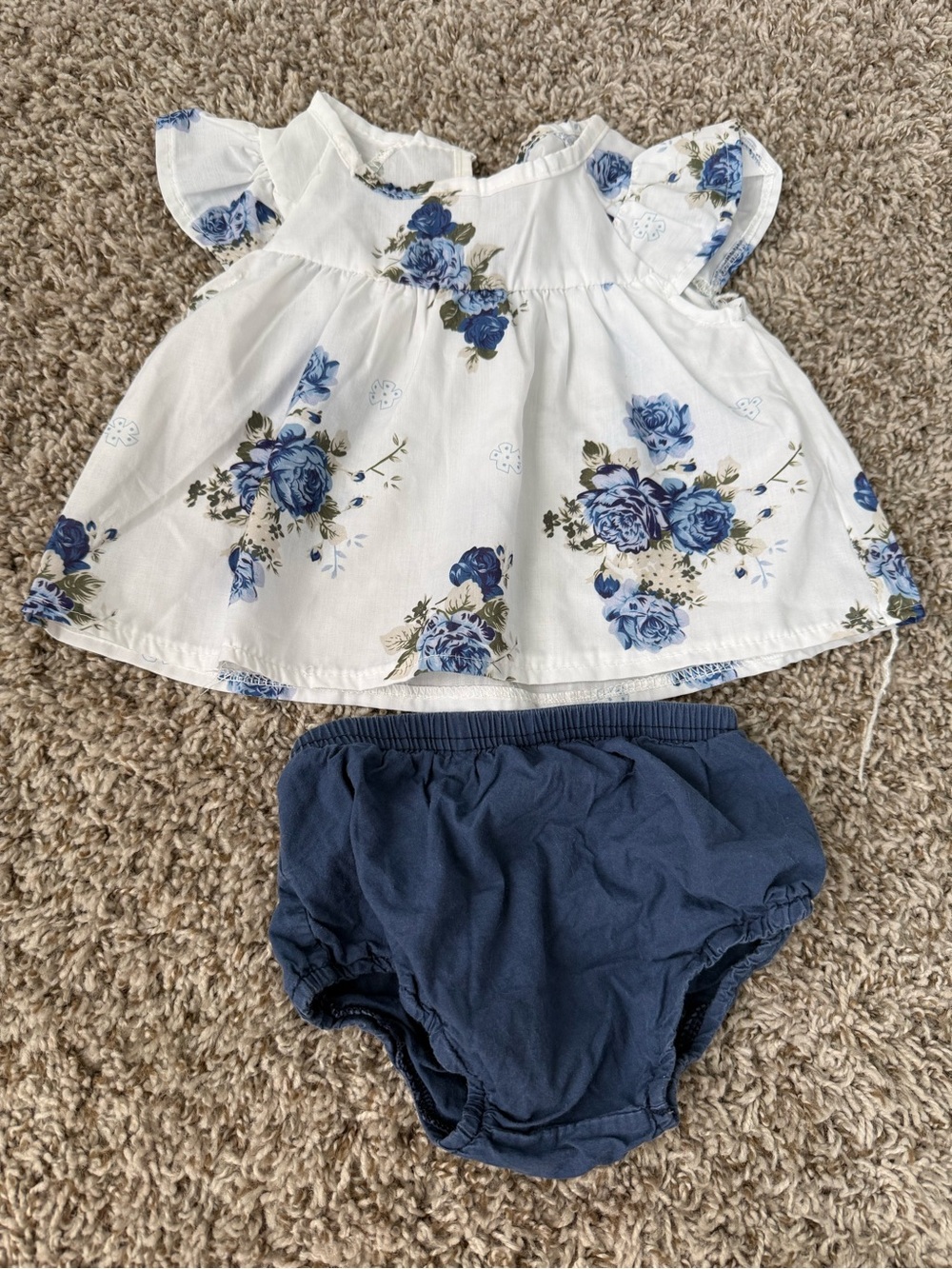 Baby Girls White Floral Top and Navy Bloomers Set 6-12 month